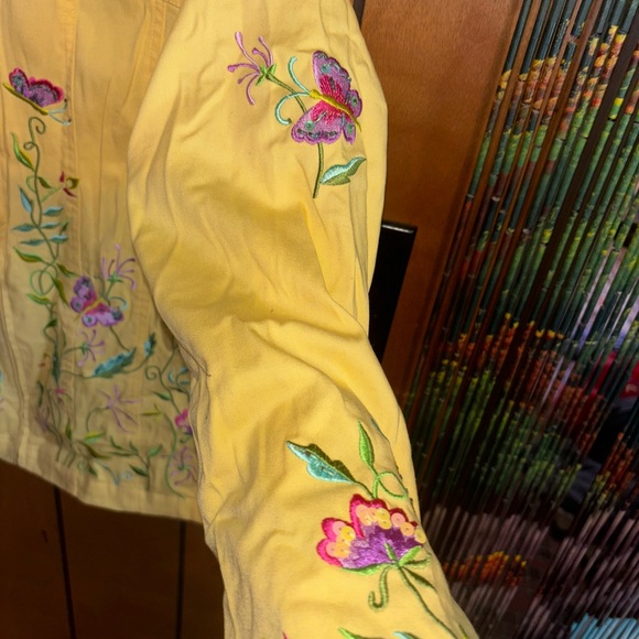Yellow embroidered jacket - Picture 5 of 5